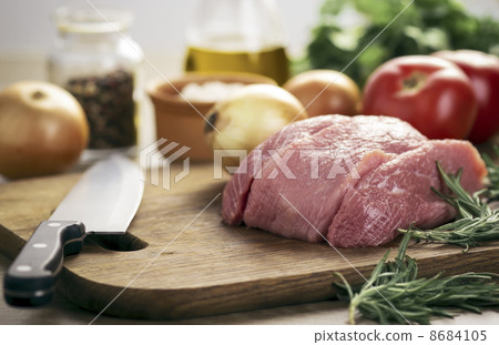 Raw meat and vegetables Raw meat and vegetables 8684105