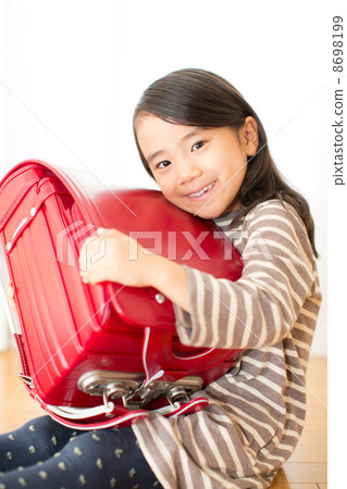 準備入學女孩 準備入學女孩 8698199