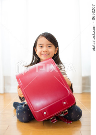 準備入學女孩 準備入學女孩 8698207