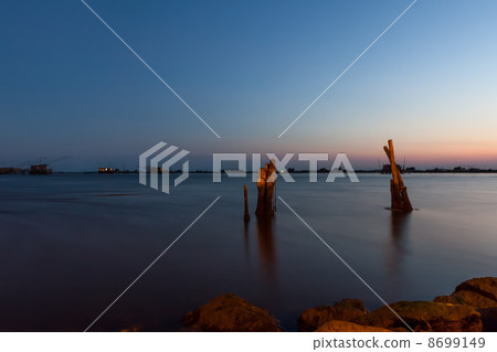 Night fishing on the lake, Italy Night fishing on the lake, Italy 8699149