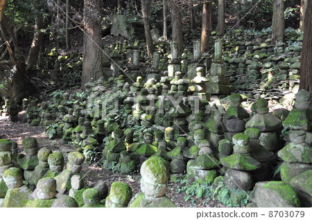 Old Senlightji Temple Olympic Tower Group Old Senlightji Temple Olympic Tower Group 8703079