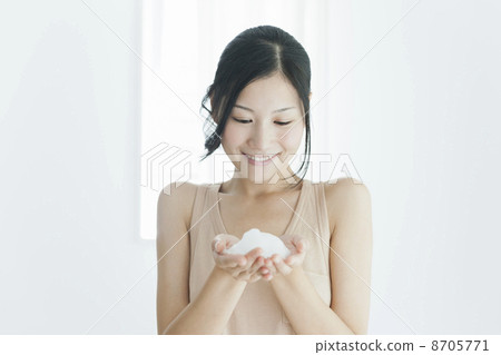 女人洗臉 8705771