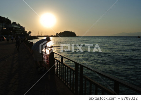 庫薩達斯的晚上風景 8709322