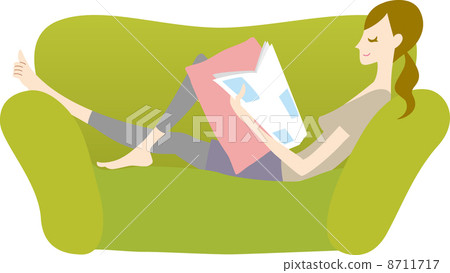 一個女人在沙發上放鬆(綠色) 一個女人在沙發上放鬆(綠色) 8711717