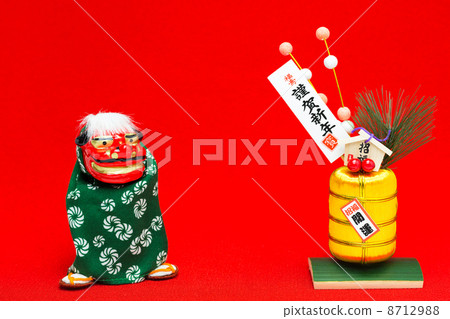 舞獅(站立)和草捆裝飾 舞獅(站立)和草捆裝飾 8712988