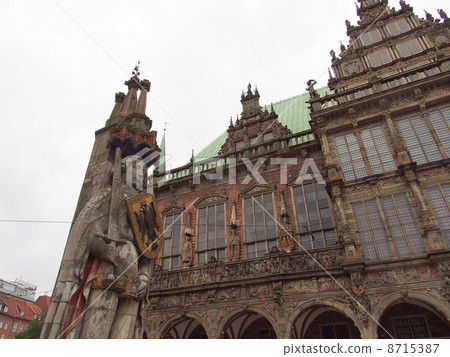 世界遺產德國市政廳和不萊梅馬克廣場的羅蘭雕像 8715387