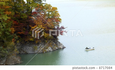 Kawamata Lake from Kumano-Sawabashi 8717084