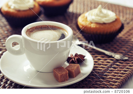 Cup of coffee 8720106