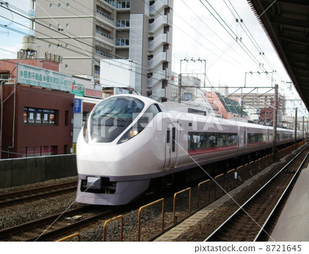 Limited Express Super Hitachi E657 series Ayase Station 8721645