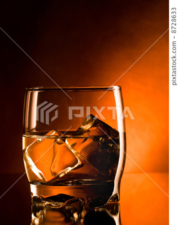 whiskey whiskey 8728633