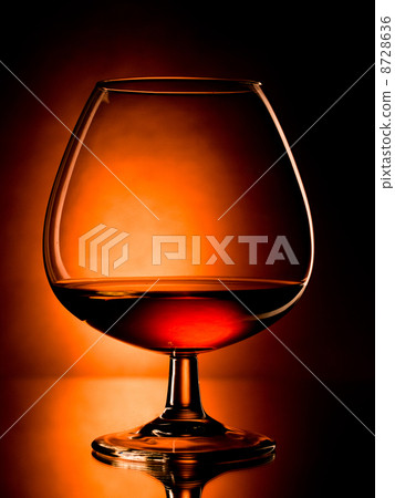 cognac cognac 8728636
