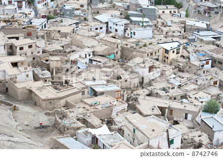 Leh city. Architecture of ancient capital of Budhhist Ladakh Kin 8742746