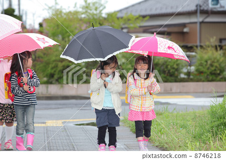 新年1雨下雨 8746218