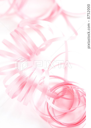 Pink image of color 8752000