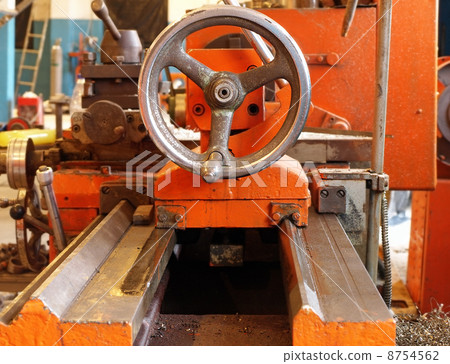 Lathe in workshop. 8754562
