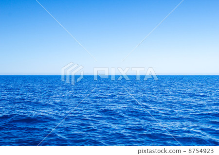 Mediterranean Sea blue seascape with clear horizon line and sky. 8754923