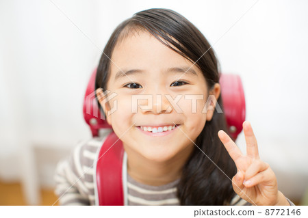 準備入學女孩 8772146