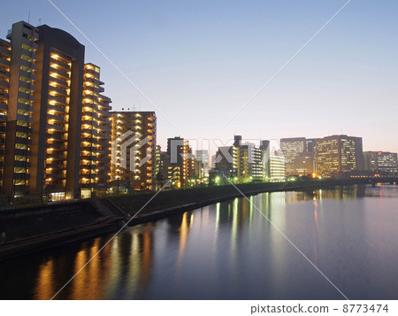 Kawasaki office building · Mansion group and Tama river 8773474