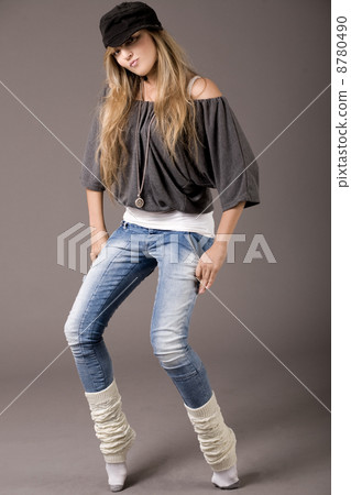 Aerobic dancer dancing Aerobic dancer dancing 8780490