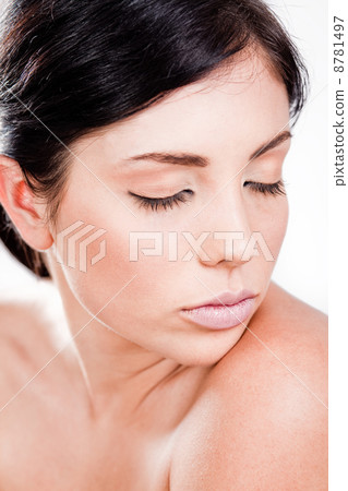 Glamour portrait of a young woman Glamour portrait of a young woman 8781497