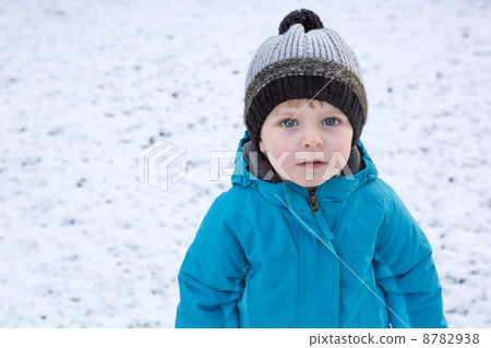 Portrait of little boy on beautiful winter day 8782938