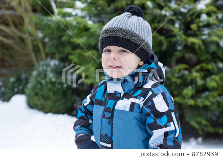 Portrait of little boy on beautiful winter day 8782939