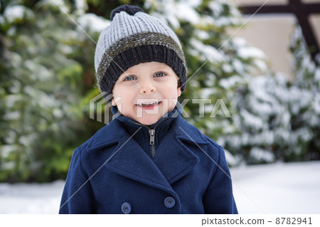Portrait of little boy on beautiful winter day 8782941