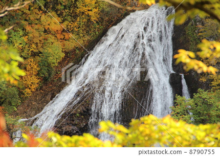 Autumn's Nanatsu Falls Autumn's Nanatsu Falls 8790755