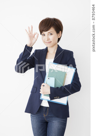 一個女人在學習 一個女人在學習 8793464