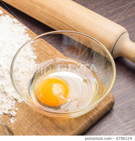 Baking ingredients background 8796229