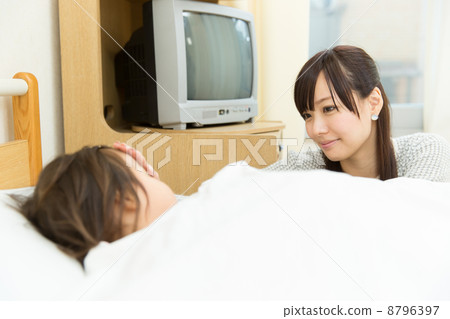 Nursing mother 8796397