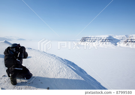 Wilderness Guide 8799580