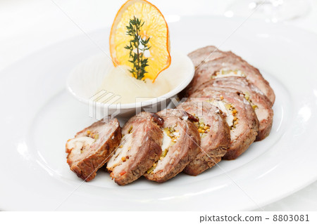 Rolled meat 8803081