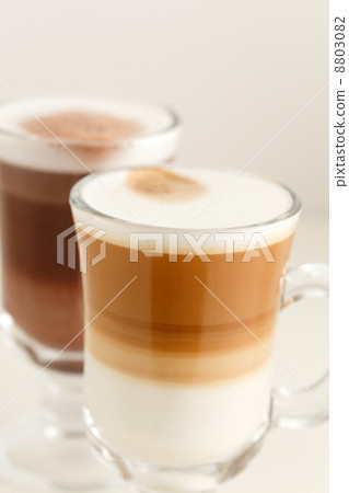 layered coffee 8803082