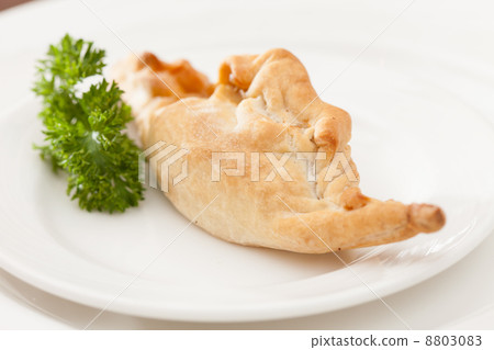 pasty with meat 8803083