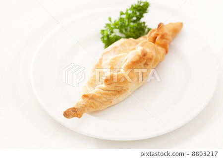 pasty with meat 8803217