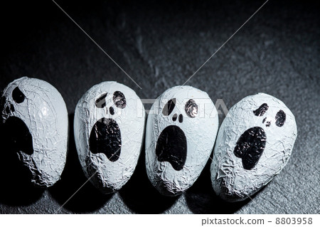 halloween characters 8803958