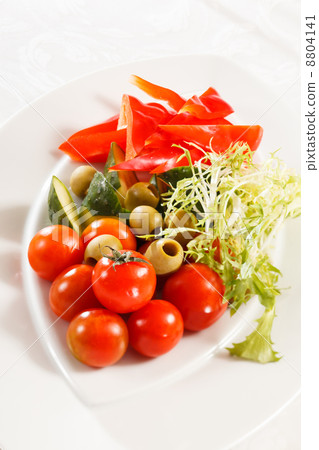 fresh vegetables on the plate 8804141