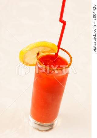 cocktail in the bar 8804420