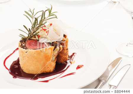Fillet Wellington with fresh herbs Fillet Wellington with fresh herbs 8804444