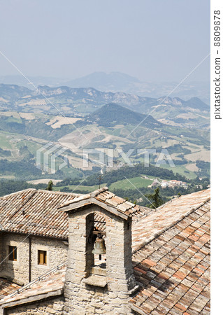 Tuscan Landscape 8809878
