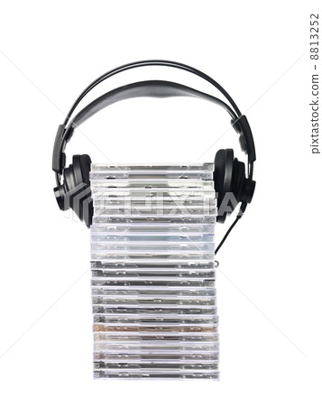 Cd`s and Headphones Cd`s and Headphones 8813252
