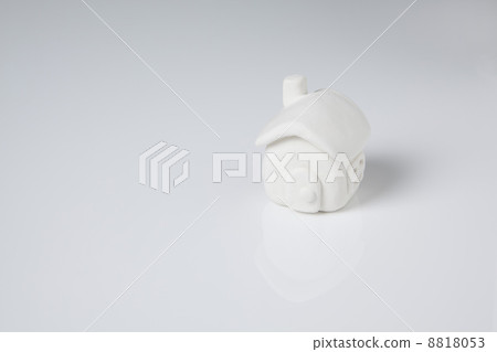 House of clay 8818053