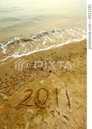 2011 on sand 8823391