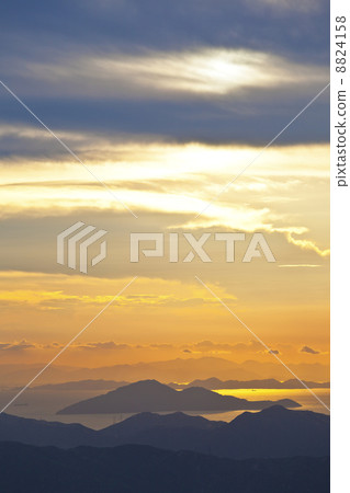 Sunset at sea and mountains in Hong Kong Sunset at sea and mountains in Hong Kong 8824158