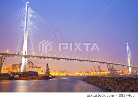 Hong Kong bridge at sunset Hong Kong bridge at sunset 8824463