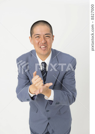 芝麻泥辦公室工作人員 8827000