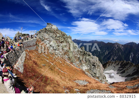 Mountain climbing and view 8832915