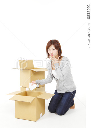 Trouble image of moving 8832991