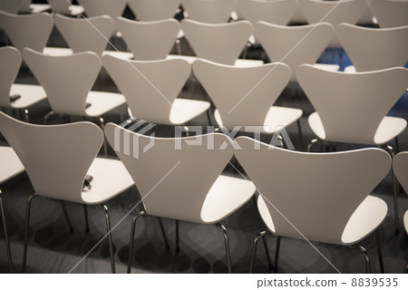 椅子的順序 8839535